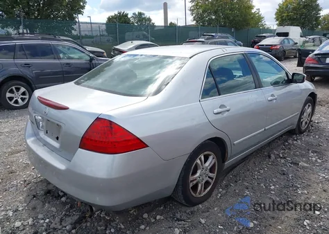 2006 Honda Accord 2.4 Ex из США, поврежденный, VIN 1HGCM56766A097132